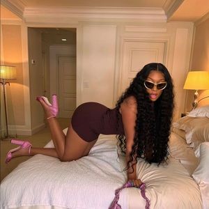 Meet your Posher, Wolfys